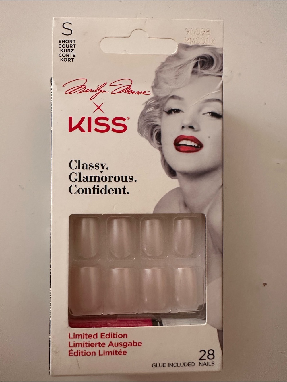 Marilyn Monroe x KISS Short Press-On Nails Nude Pearl 28 Nails